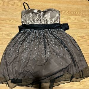 Mini/hoco dress size 7